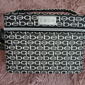 Travel cosmetic bag